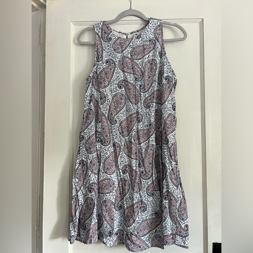 Women’s size M Paisley Sleeveless Dress